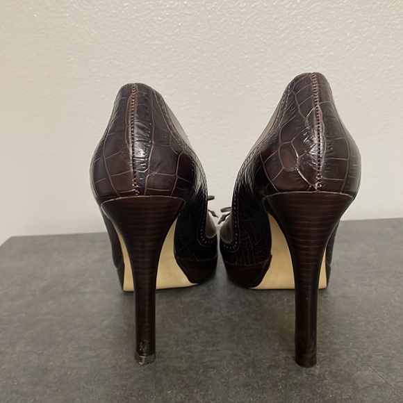 Preloved vintage Marc Fisher plate firm heals - Picture 2 of 8